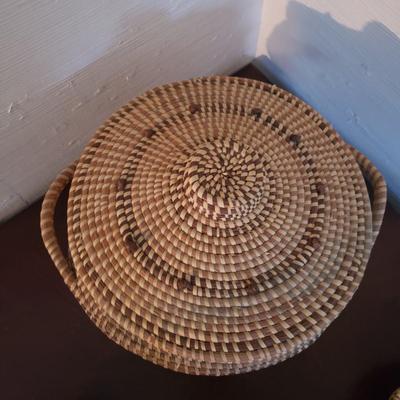 Sweet Grass Baskets (D-KD)