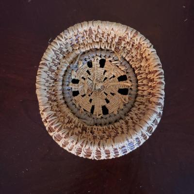 Sweet Grass Baskets (D-KD)