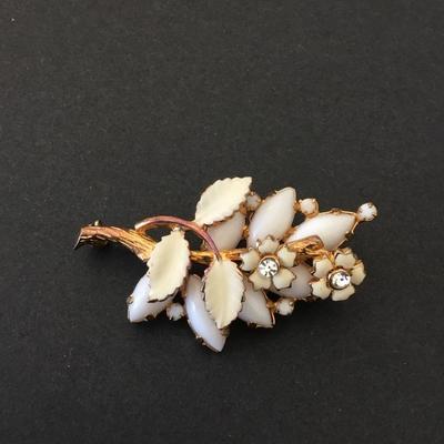 Vintage milk glass brooch