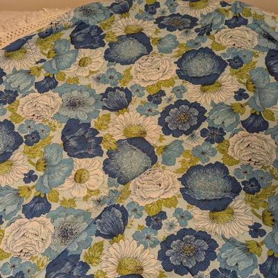 Vintage Round Tablecloths