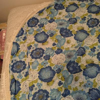 Vintage Round Tablecloths