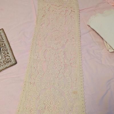 A Nice Lot of Linen Napkins, Dish Towels, Placemat, Vintage Apron, Table Runner.