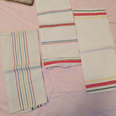A Nice Lot of Linen Napkins, Dish Towels, Placemat, Vintage Apron, Table Runner.