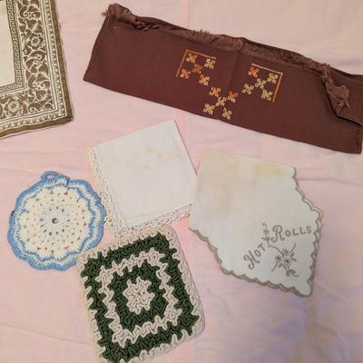 A Nice Lot of Linen Napkins, Dish Towels, Placemat, Vintage Apron, Table Runner.