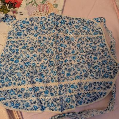 A Nice Lot of Linen Napkins, Dish Towels, Placemat, Vintage Apron, Table Runner.