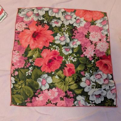 A Nice Lot of Linen Napkins, Dish Towels, Placemat, Vintage Apron, Table Runner.