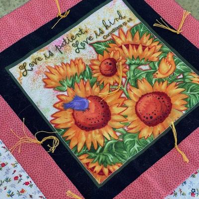 Sale Photo Thumbnail #268: Small hand made quilt