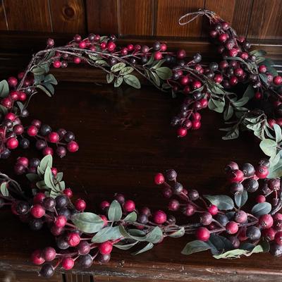 Sale Photo Thumbnail #275: Nice wreath