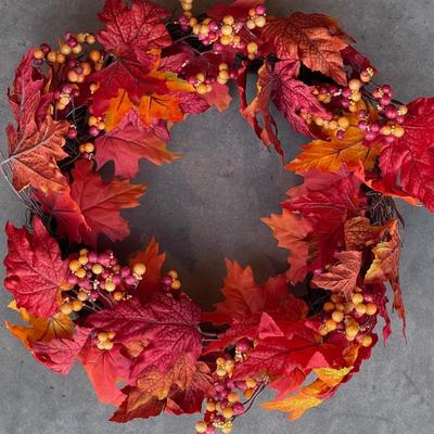 Sale Photo Thumbnail #284: Fall large leaf wreath