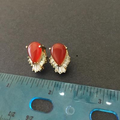 Beautiful, vintage, gold tone, stud earrings