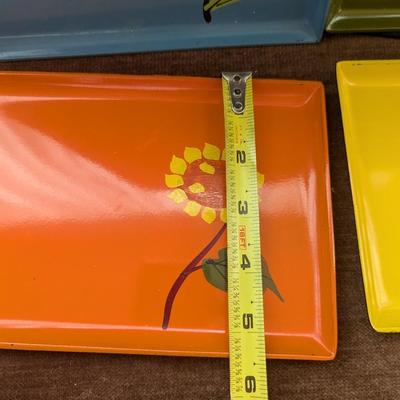 DAVAR Lacquer Ware Trays
