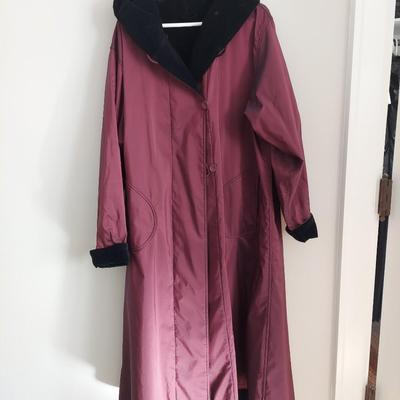 Vintage Cape w/ Nordstrom Reversible Velvet Coat (B2-BBL)