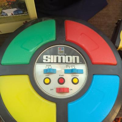 Games, Yahtzee, Uno, Simon