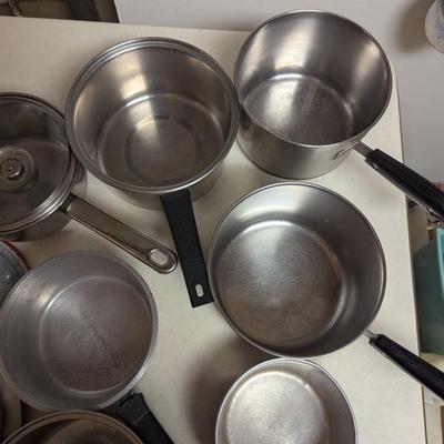 Misc group of pots and lids