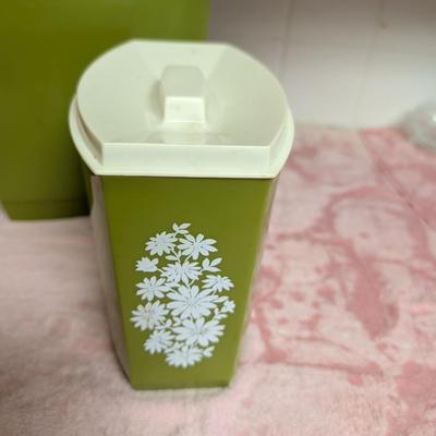 Avacodo Green Vintage Canister Set