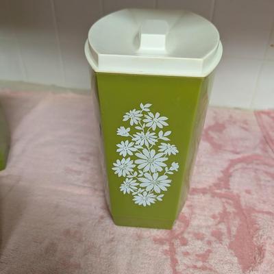 Avacodo Green Vintage Canister Set