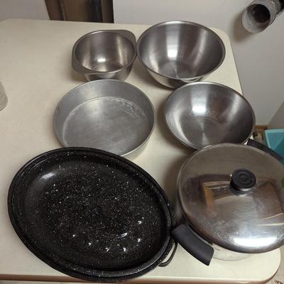 Roasting Pan, Mixing Bowls, Pot With Lid