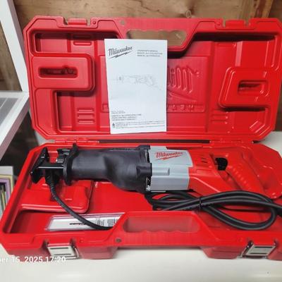 Sale Photo Thumbnail #7: Perfect condition New