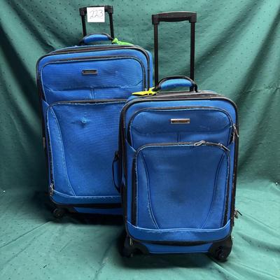 Suitcase Set