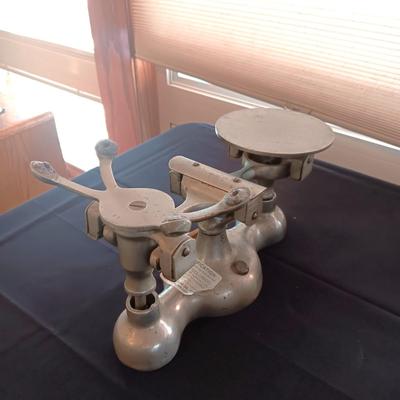 ENTERPRISE JACOBS BROS MAKERS BALANCE SCALE WITH WEIGHTS
