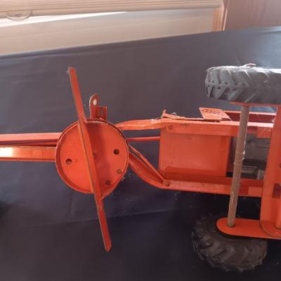 STRUCTO TOYS PRESSED STEEL ROAD GRADER