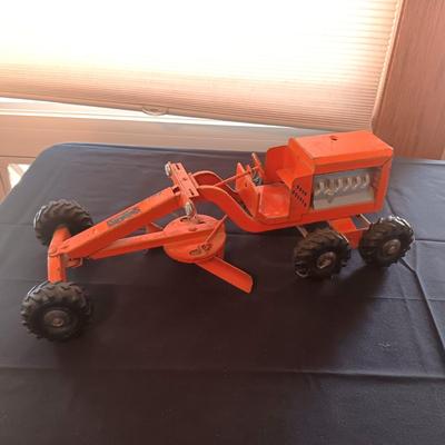 STRUCTO TOYS PRESSED STEEL ROAD GRADER