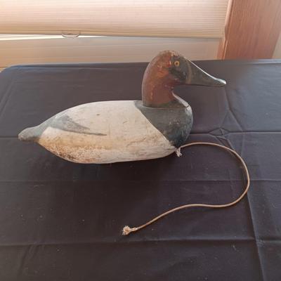 OLD WOODEN HAND CARVED DUCK DECOY