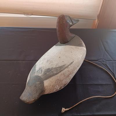 OLD WOODEN HAND CARVED DUCK DECOY