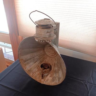 ANTIQUE DIETZ RAILROAD BEACON LIGHT LANTERN