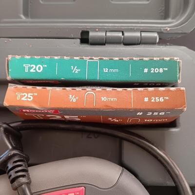 ARROW ELECTRIC STAPLE GUN, HAMMER, CHANNEL LOCK PLIERS AND SCREWDRIVERS