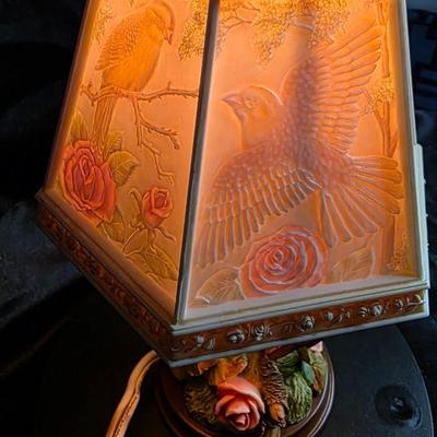 Vintage Porcelain Bird & Rose Table Lamp – Illuminated Embossed Shade & Sculpted Songbirds