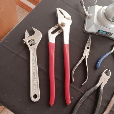 PANAVISE AND HAND TOOLS