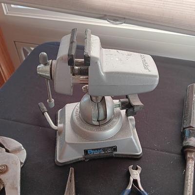 PANAVISE AND HAND TOOLS