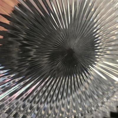 Vintage Clear Glass Ribbed Bowl with Starburst Bottom - Faceted Rim Elegance 9in x 3in