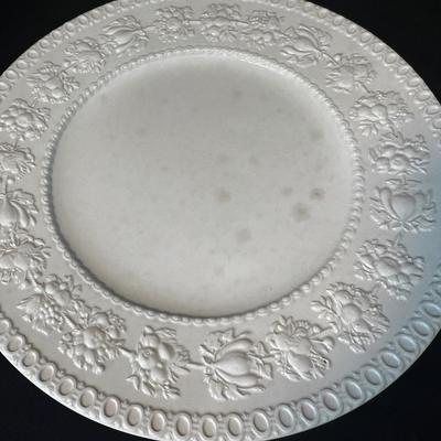 Wedgwood ‘Festivity’ Plates Plus More (DR-RG)