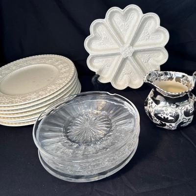 Wedgwood ‘Festivity’ Plates Plus More (DR-RG)