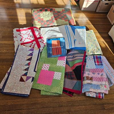 Assortment of Older Quilts & ' The Quilts of Gees Bend' Book (O-JS)