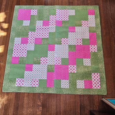 Assortment of Older Quilts & ' The Quilts of Gees Bend' Book (O-JS)