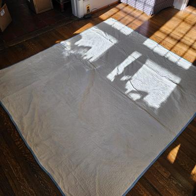 Assortment of Older Quilts & ' The Quilts of Gees Bend' Book (O-JS)