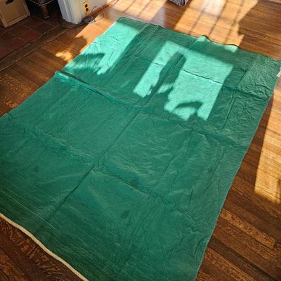 Assortment of Older Quilts & ' The Quilts of Gees Bend' Book (O-JS)