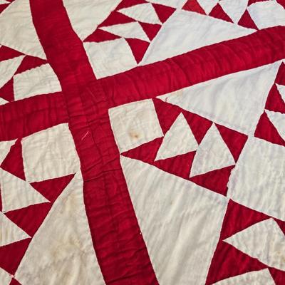 Assortment of Older Quilts & ' The Quilts of Gees Bend' Book (O-JS)