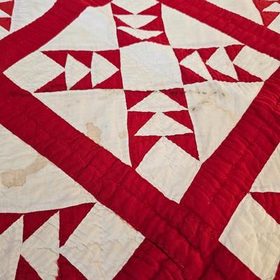 Assortment of Older Quilts & ' The Quilts of Gees Bend' Book (O-JS)