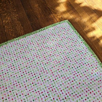 Assortment of Older Quilts & ' The Quilts of Gees Bend' Book (O-JS)