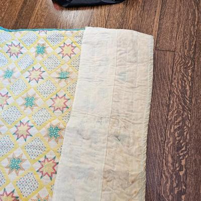 Assortment of Older Quilts & ' The Quilts of Gees Bend' Book (O-JS)
