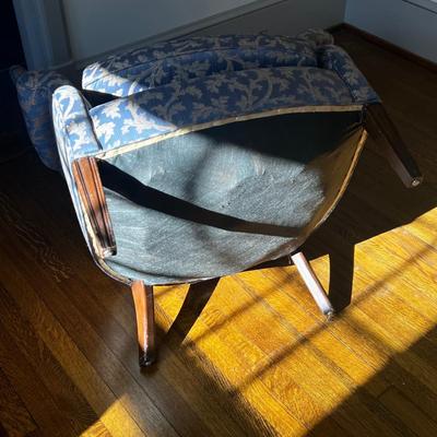 Upholstered Wingback Chair (LR-RG)