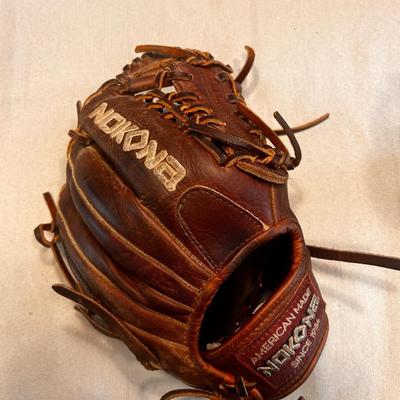Nokona All-Leather 11.5" Baseball Glove