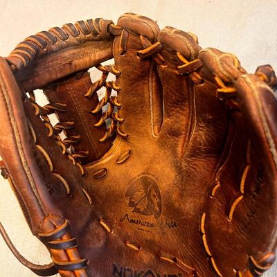 Nokona All-Leather 11.5" Baseball Glove