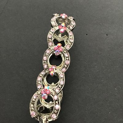 Sale Photo Thumbnail #133: Very nice pink rhinestone, silver tone, stretchy bracelet. Please see attached photos.