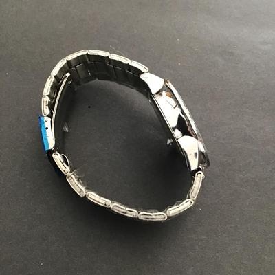 Sale Photo Thumbnail #189: New hello Kitty watch working. Please see attached photos.