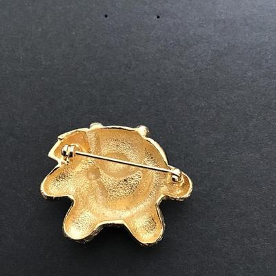 Sale Photo Thumbnail #203: Vintage goldtone, teddy bear Christmas brooch please see attached photos